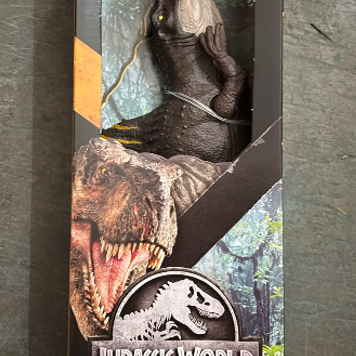 JURASSIC WORLD DINOSAURIO DE JUGUETE DINOSAURIO DE 12 PULGADAS - SPINO 1