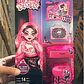 MONSTER HIGH MUÑECA SELF-SCARE SECRETS SERIE 1 SORPRESA - ROSADA - Miniatura 1