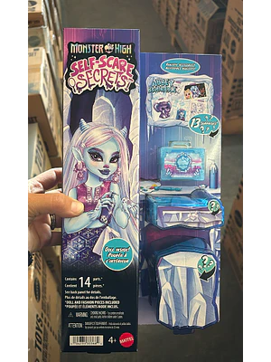 MONSTER HIGH MUÑECA SELF-SCARE SECRETS SERIE 1 SORPRESA - CELESTE