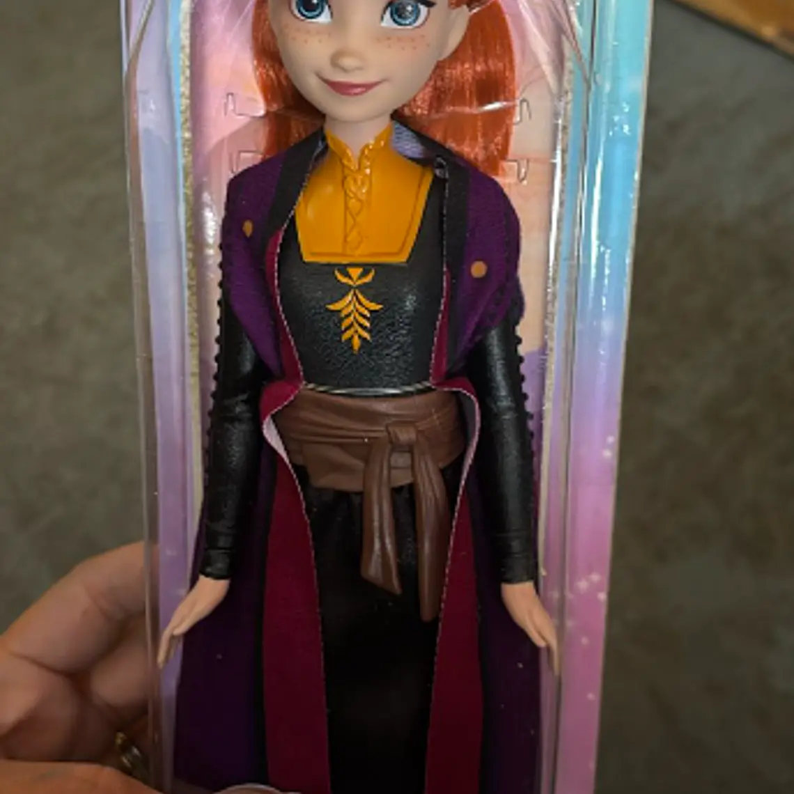 DISNEY FROZEN ELSA Y ANNA FROZEN I Y II - ANA MORADA 1