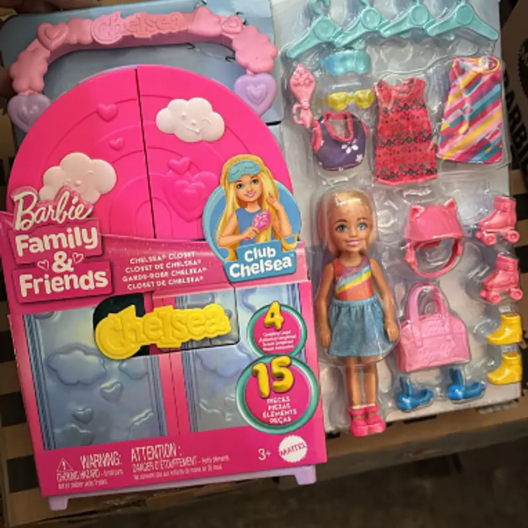 BARBIE SET DE JUEGO CLÓSET DE CHELSEA 1