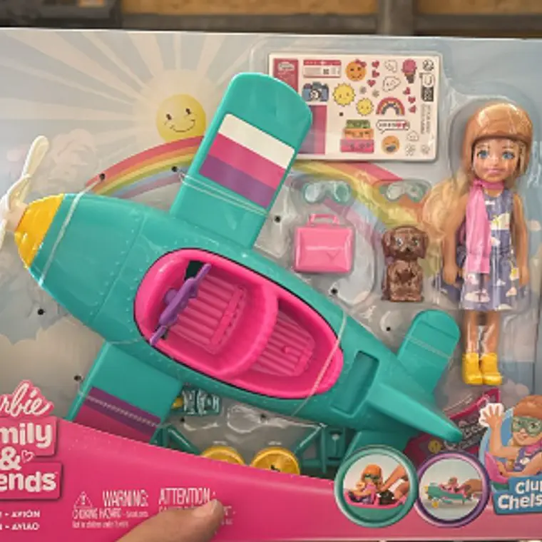 BARBIE SET CHELSEA PILOTO DE AVIÓN 1