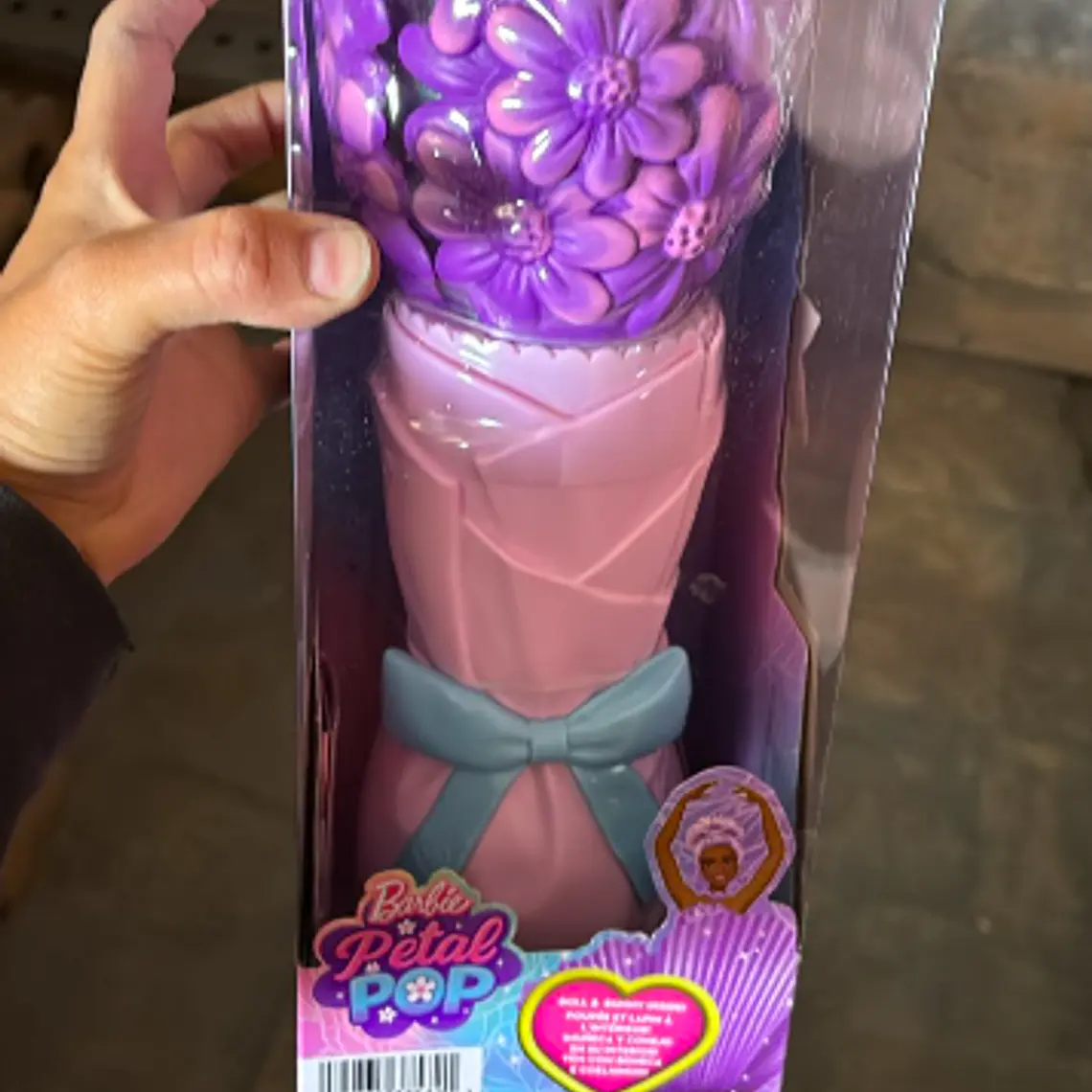 BARBIE MUÑECA REVEAL DE FLORES SORPRESA - MORADA 1