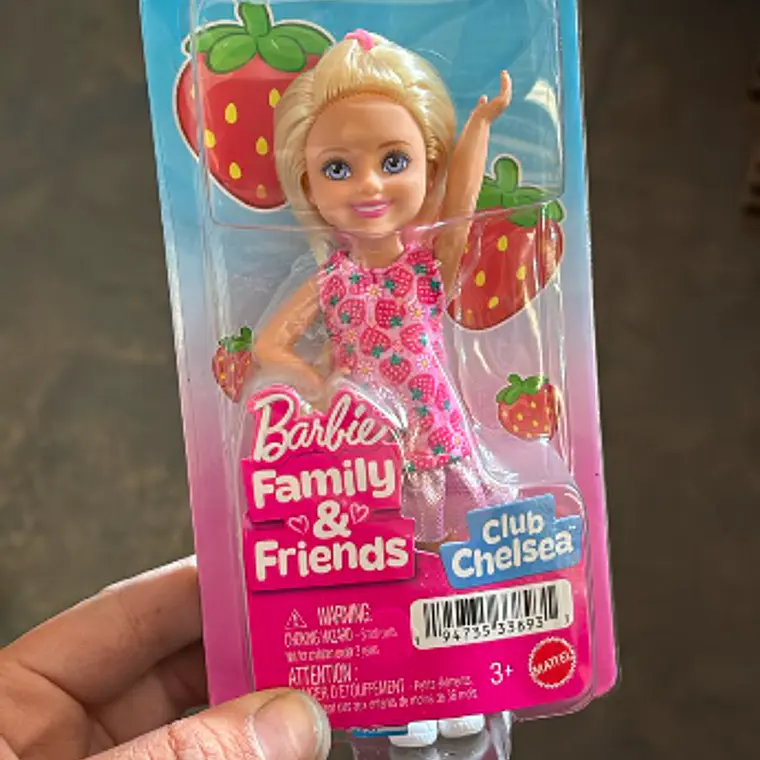BARBIE MUÑECA CHELSEA SORPRESA - RUBIA 1