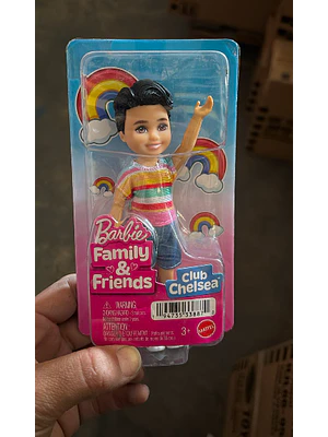 BARBIE MUÑECA CHELSEA SORPRESA - NIÑO