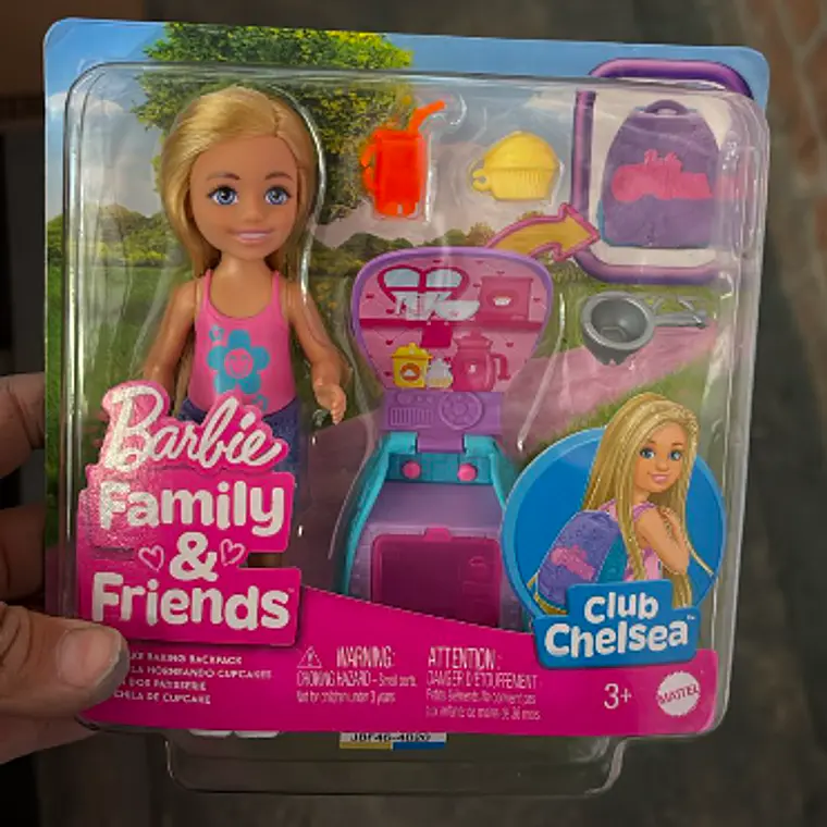 BARBIE SET DE JUEGO CHELSEA MOCHILA PARA HORNEAR CUPCAKES 1