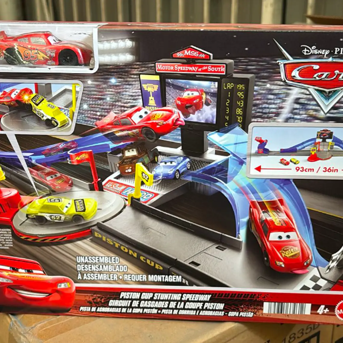 CARS DE DISNEY Y PIXAR PISTA DE JUGUETE PISTA DE ACROBACIAS DE LA COPA PISTÓN 1