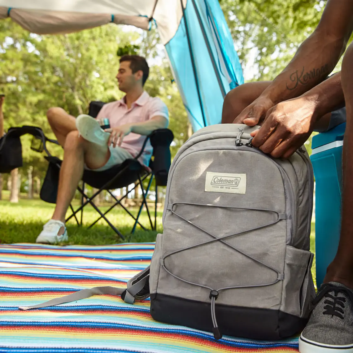 MOCHILA COOLER COLEMAN BACKROADS 30 LATAS  GRIS 6