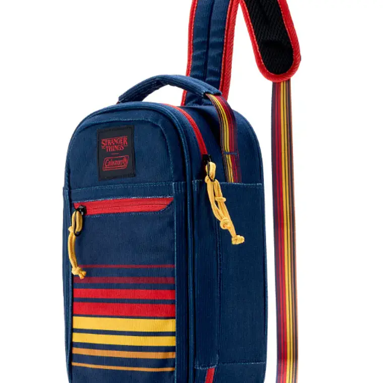 BOLSO COOLER COLEMAN STRANGER THINGS 6 LATAS  NAVY STRIPE 1