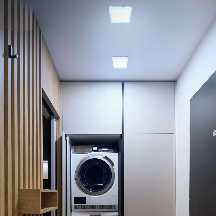PANEL LED CUADRADO 18W LUZ BLANCO FRÍO SOBREPUESTO 2