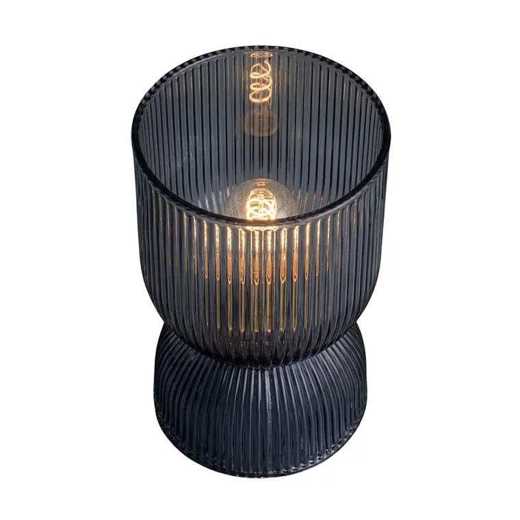 LÁMPARA LED VIDRIO GRIS ESTRIADO A PILA (12D X 19H CM) 2