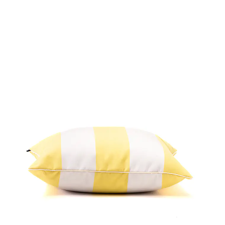 COJIN - SUNBRELLA FRANJAS BLANCO CON AMARILLO VIVO CREMA (50 X 50 CM) 2