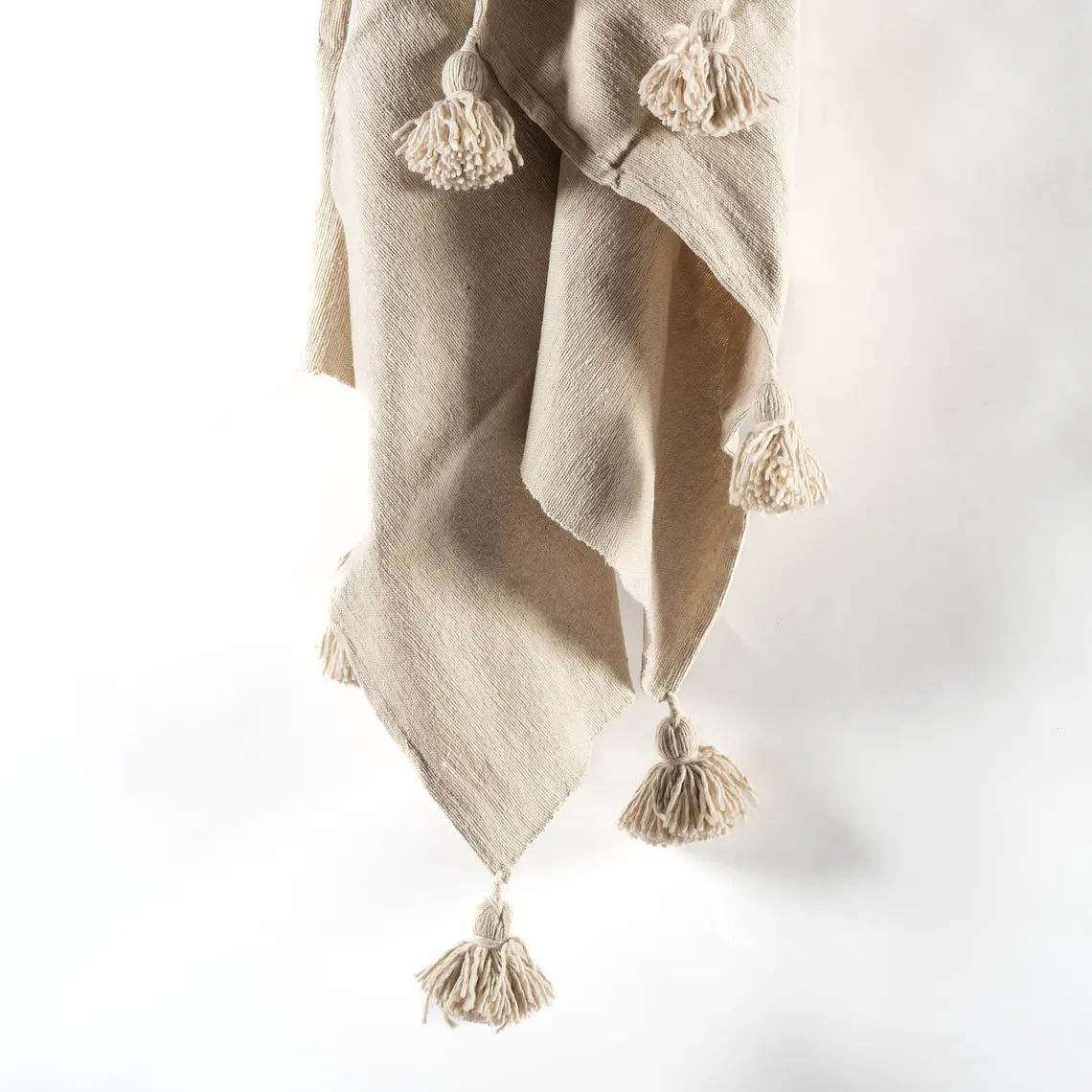 CHAL - PIECERA POMPONES BEIGE S (100 X 170 CM) 2