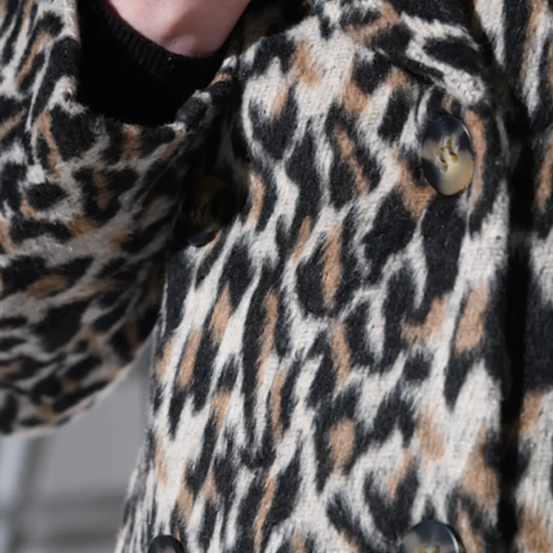 MUJER-CAMILLE ANIMAL COAT (TALLA S y M) 4