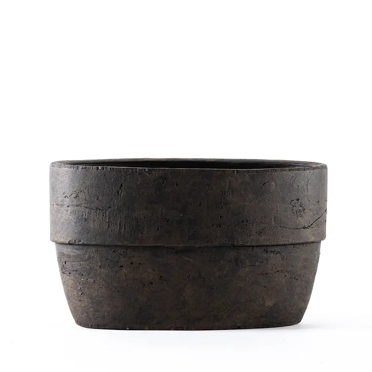  PORTA MACETA OVAL DE CERÁMICA NEGRA - DETALLE PARA DECORAR (40L x 22A x 23H CM) 1