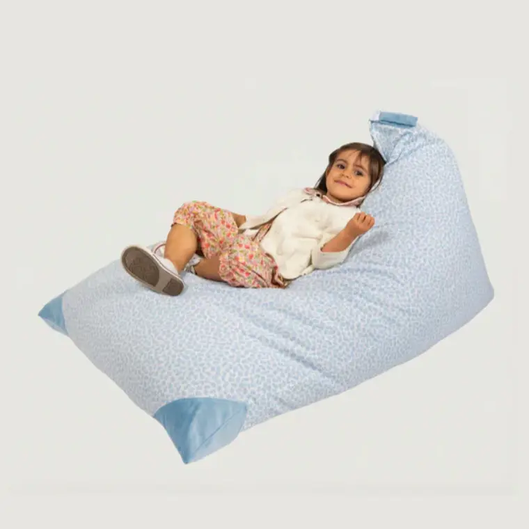 PUFF TRIANGULAR PARA NIÑOS PUF - FLOR CELESTE (80 × 110 CM) 3