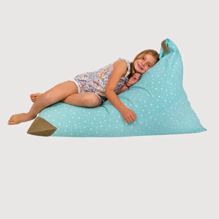 PUFF TRIANGULAR PARA NIÑOS PUF - ESTRELLA VERDE CON PUNTA CAMEL (80 × 110 CM) 3