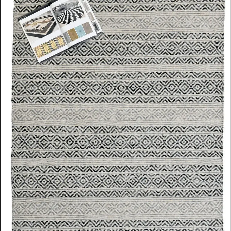 KILIM DOBLADILLO  PLATA / NEGRA (1,2 X 1,8 MTS) 2