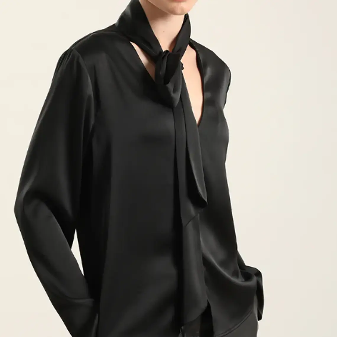 BLUSA SATÍN LAZADA NEGRO/TALLA S 1