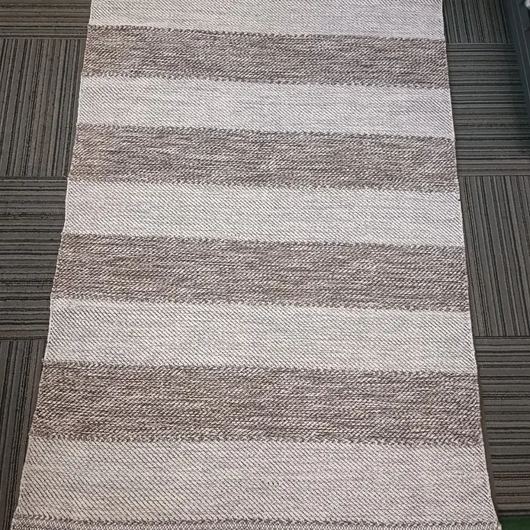 CHOTI RAYAS GRIS/BLANCO (1,5 X 2,1 MTS) 2