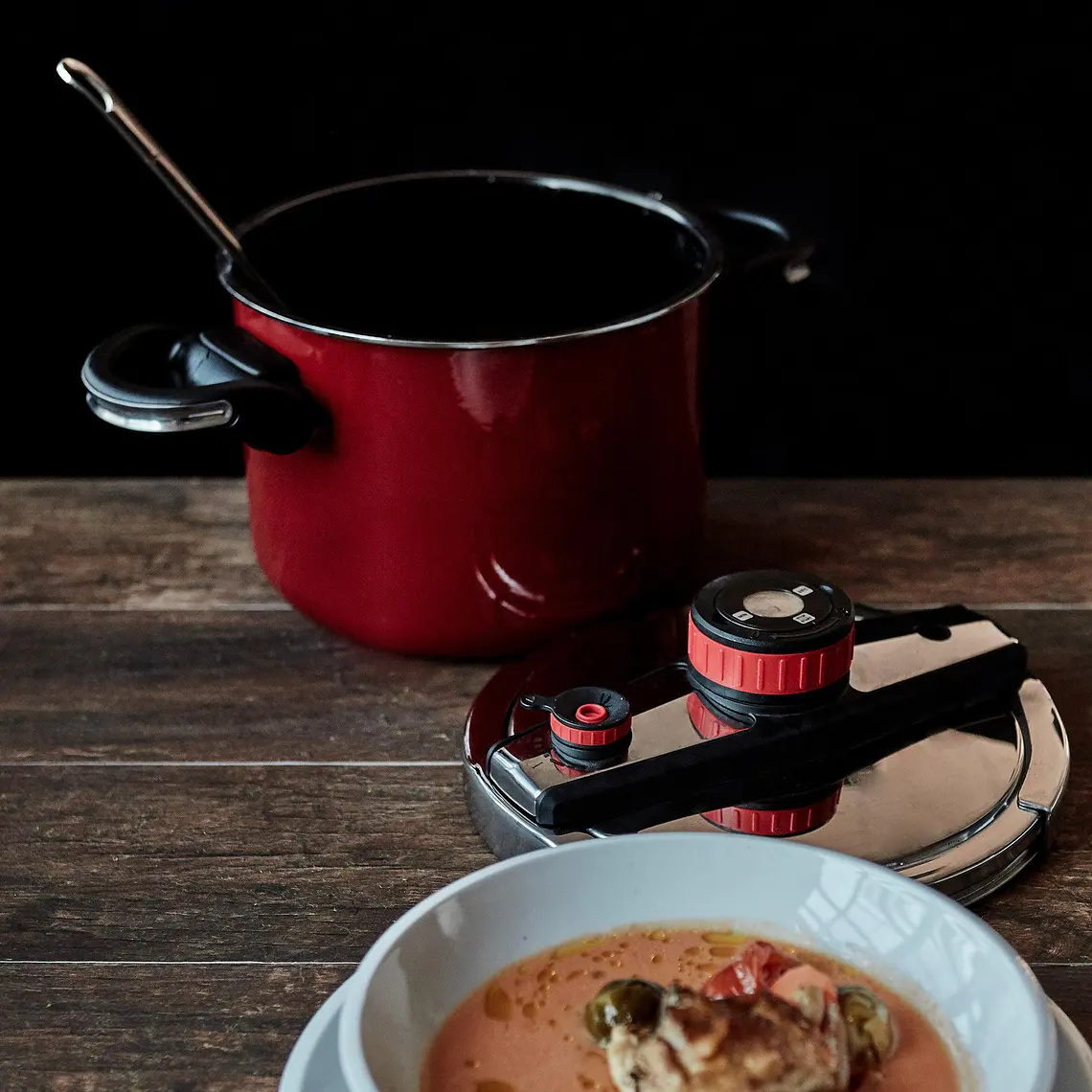 OLLA PRESION SIMPLE COOK AVIGNON ROJA (6 LTS) 4