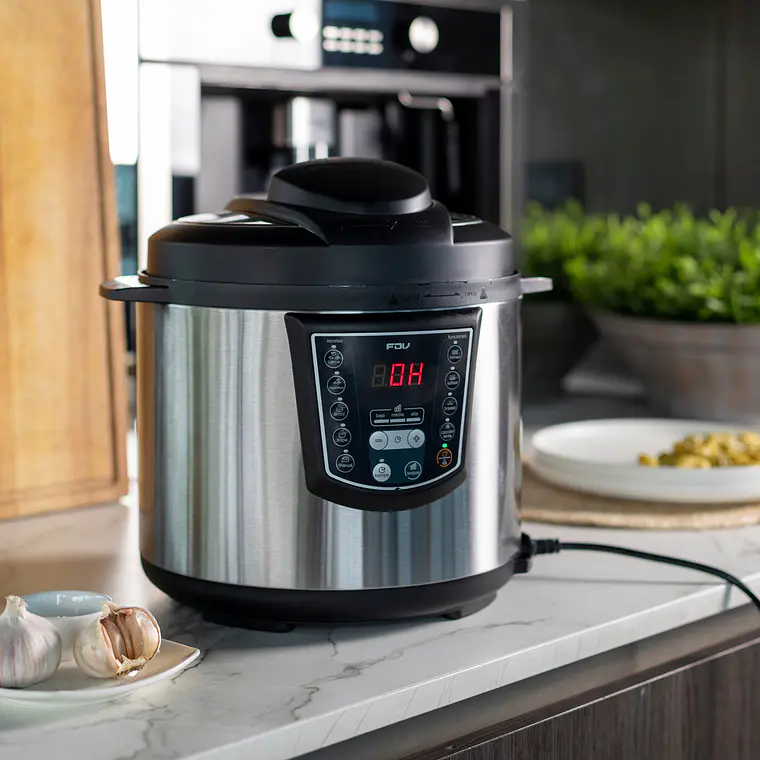 MULTICOOKER FDV COSMO (6 LTS) 19