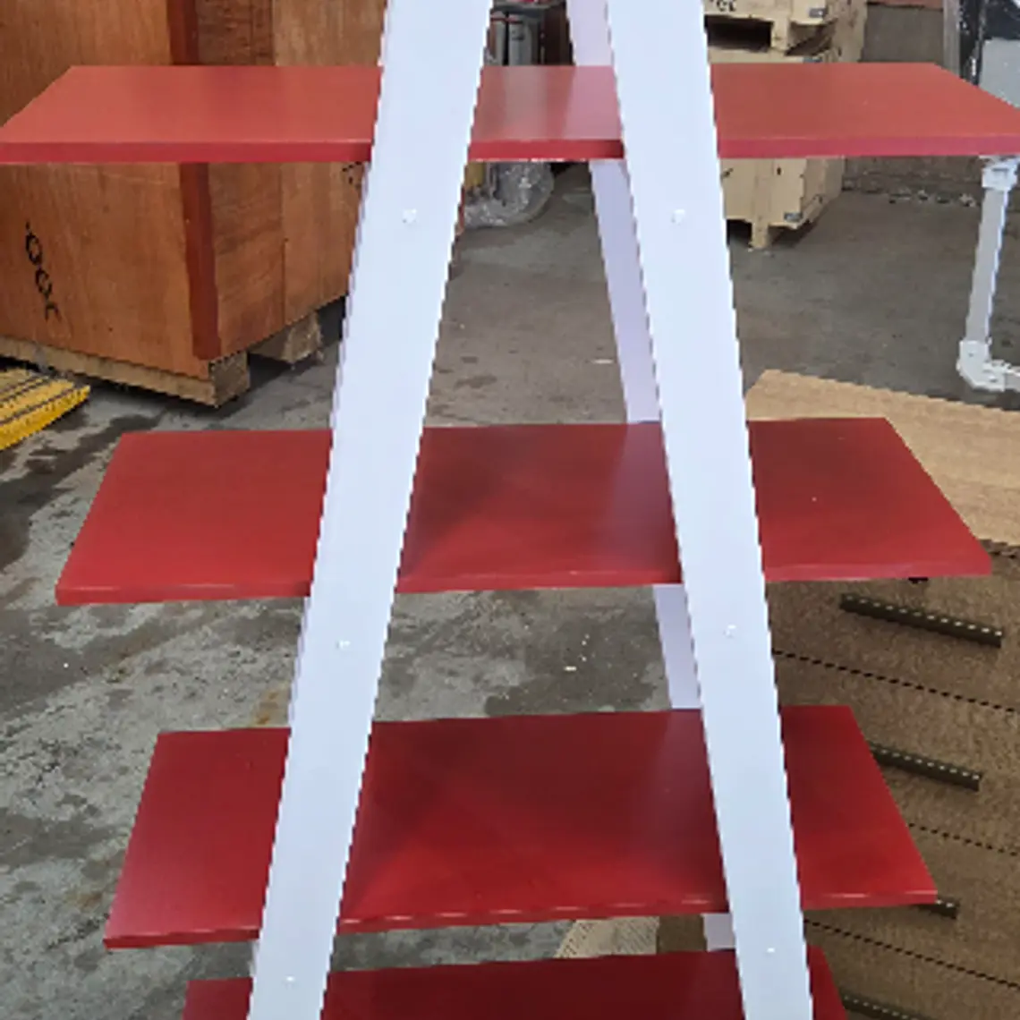 ESTANTE TRIA BLANCO-ROJO (77 X 33 X 180 CM) 3