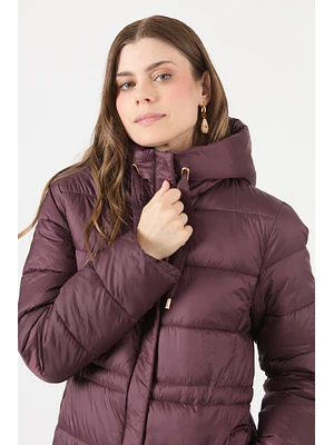 PARKA CUELLO CON GORRO COLOR BURDEO (TALLA S a L)