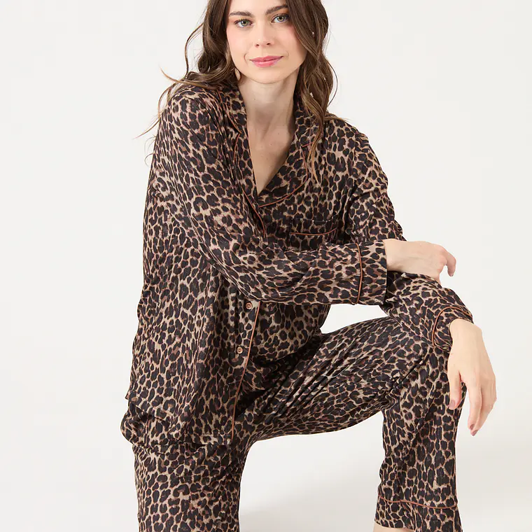 PIJAMA ESTAMPADO CAFÉ (TALLA L) 2