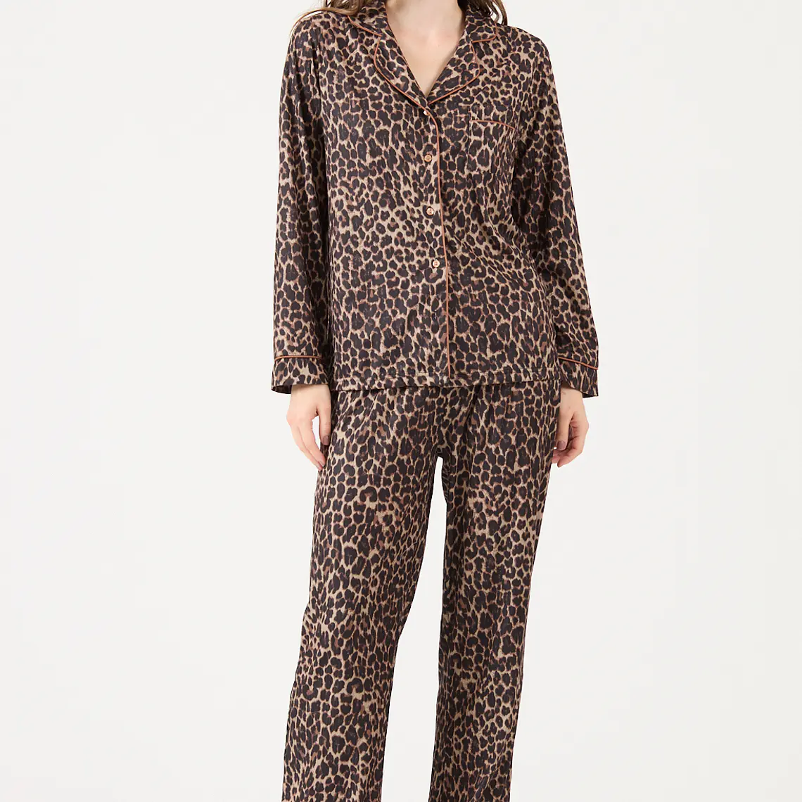 PIJAMA ESTAMPADO CAFÉ (TALLA L) 1