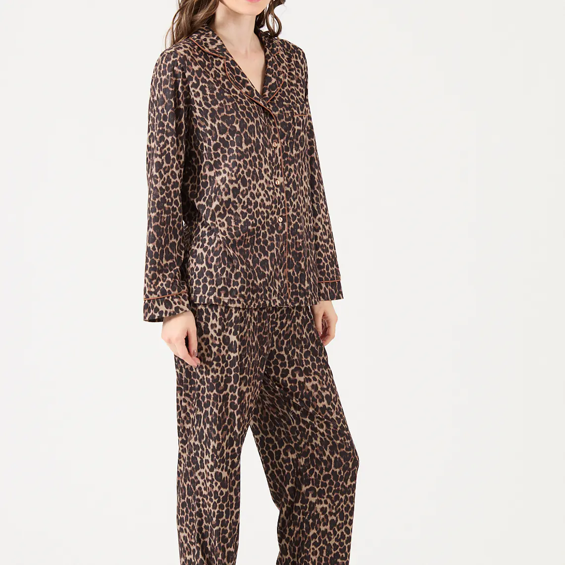 PIJAMA ESTAMPADO CAFÉ (TALLA L) 4