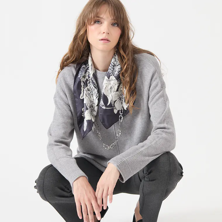 TEJIDO GRIS CUELLO REDONDO (TALLAS M a XL) 2