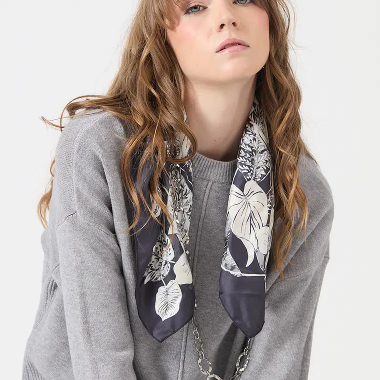 TEJIDO GRIS CUELLO REDONDO (TALLAS M a XL) 3