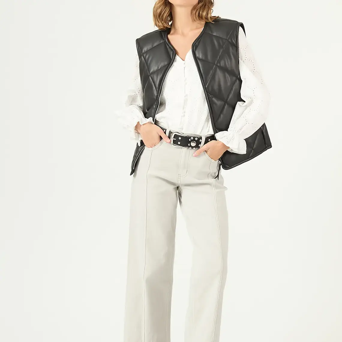 CHAQUETA SIN MANGAS NEGRA(TALLA M y L) 2