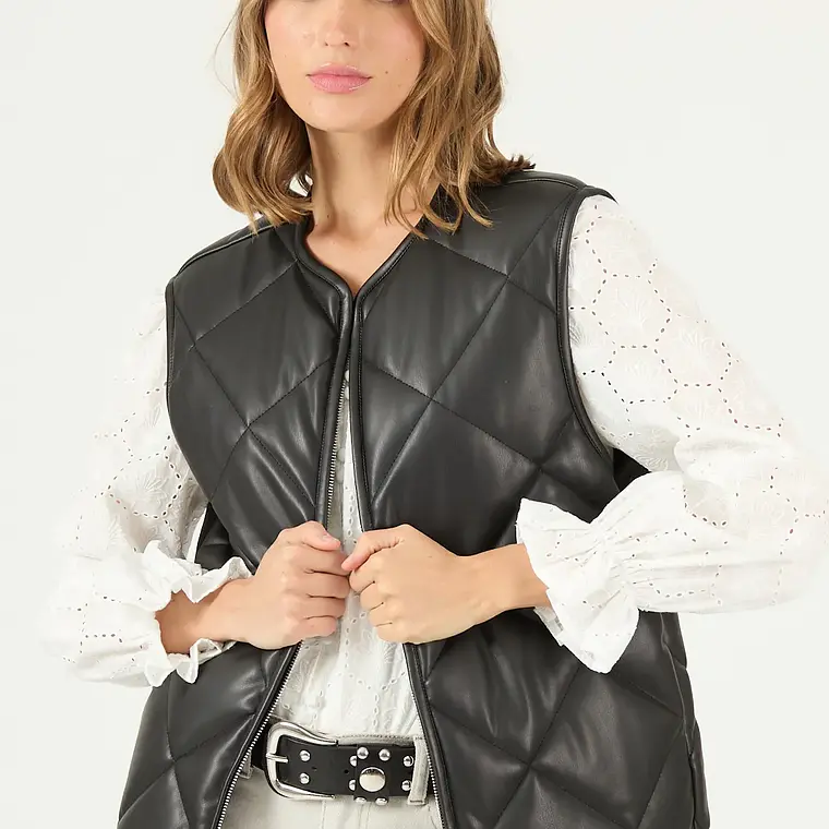 CHAQUETA SIN MANGAS NEGRA(TALLA M y L) 4