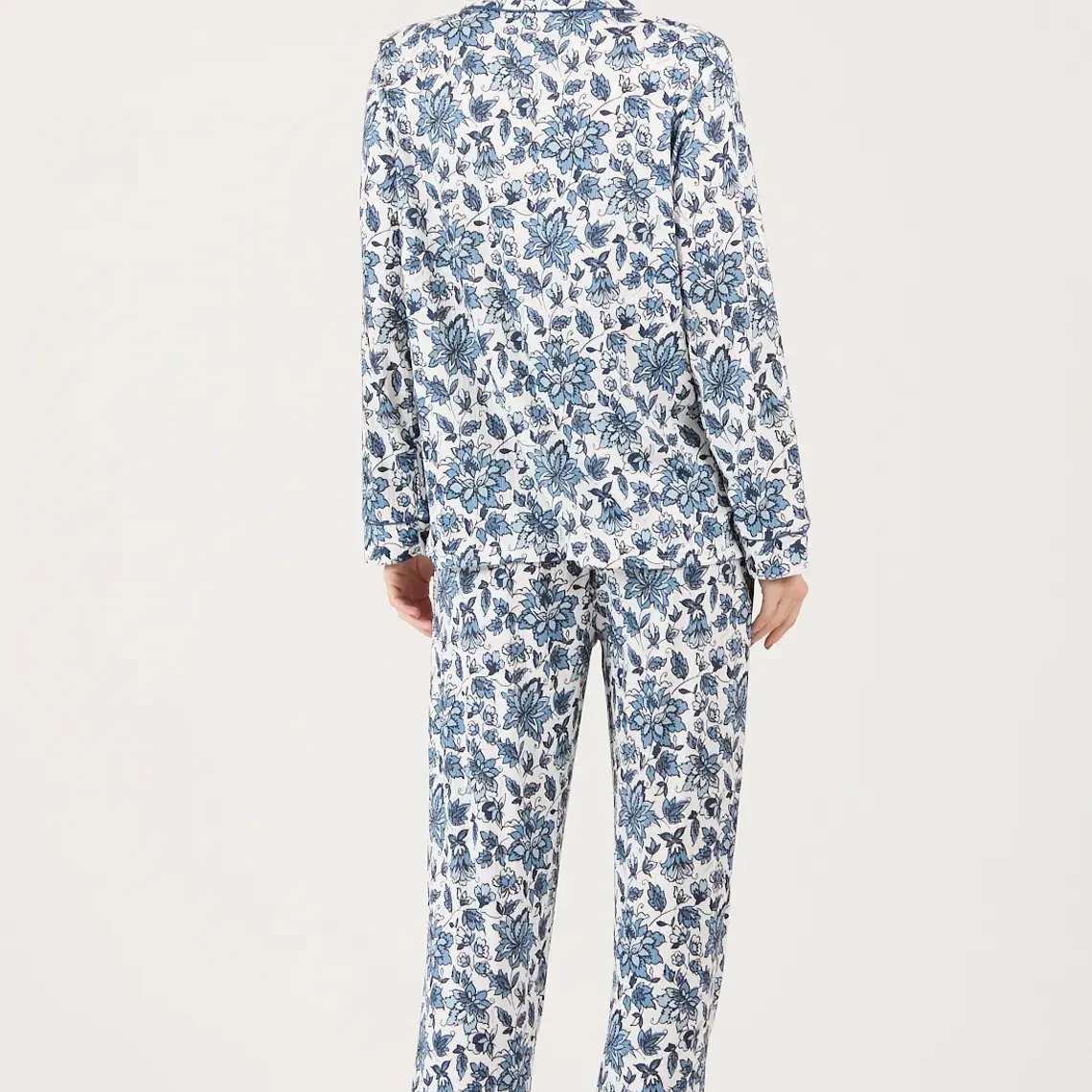 PIJAMA ESTAMPADO AZUL MARINO (TALLA M y L) 3