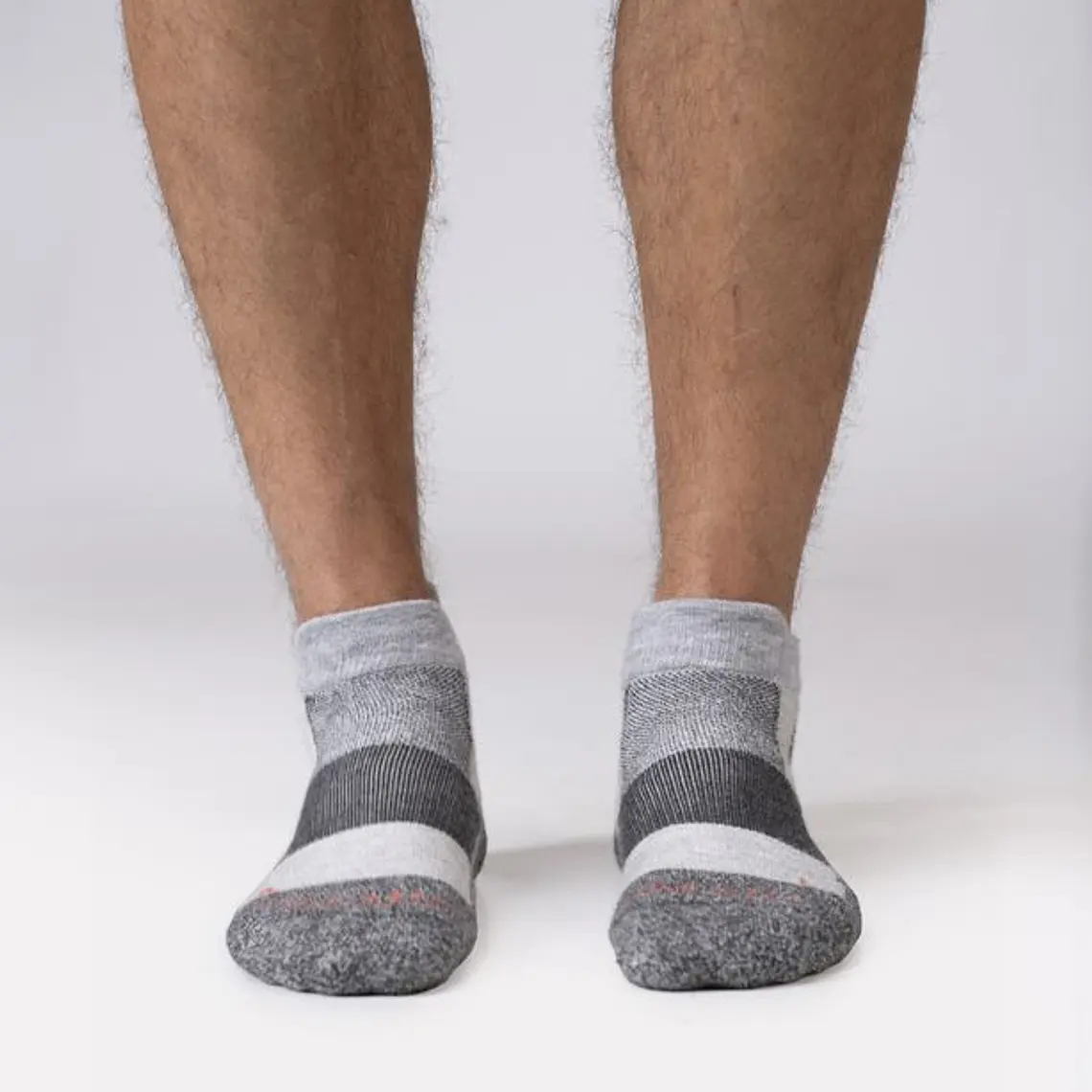 CALCETÍN DEPORTIVO LANA MERINO CORTO GRIS (TALLAS S/M y L/XL) 2