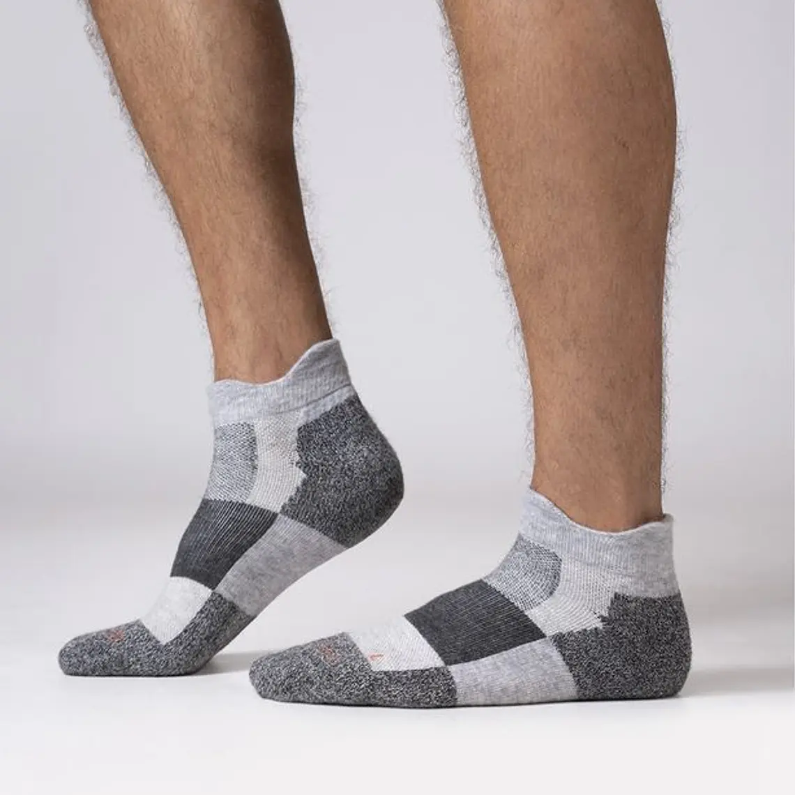 CALCETÍN DEPORTIVO LANA MERINO CORTO GRIS (TALLAS S/M y L/XL) 3