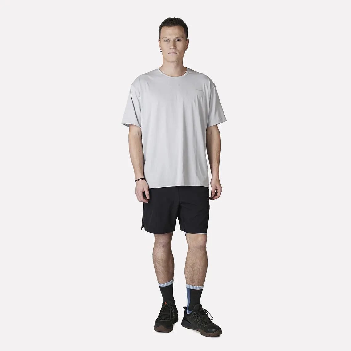 POLERA DEPORTIVA DRY CORE HOMBRE DINÁMICA GRIS (TALLAS S a XL)  3