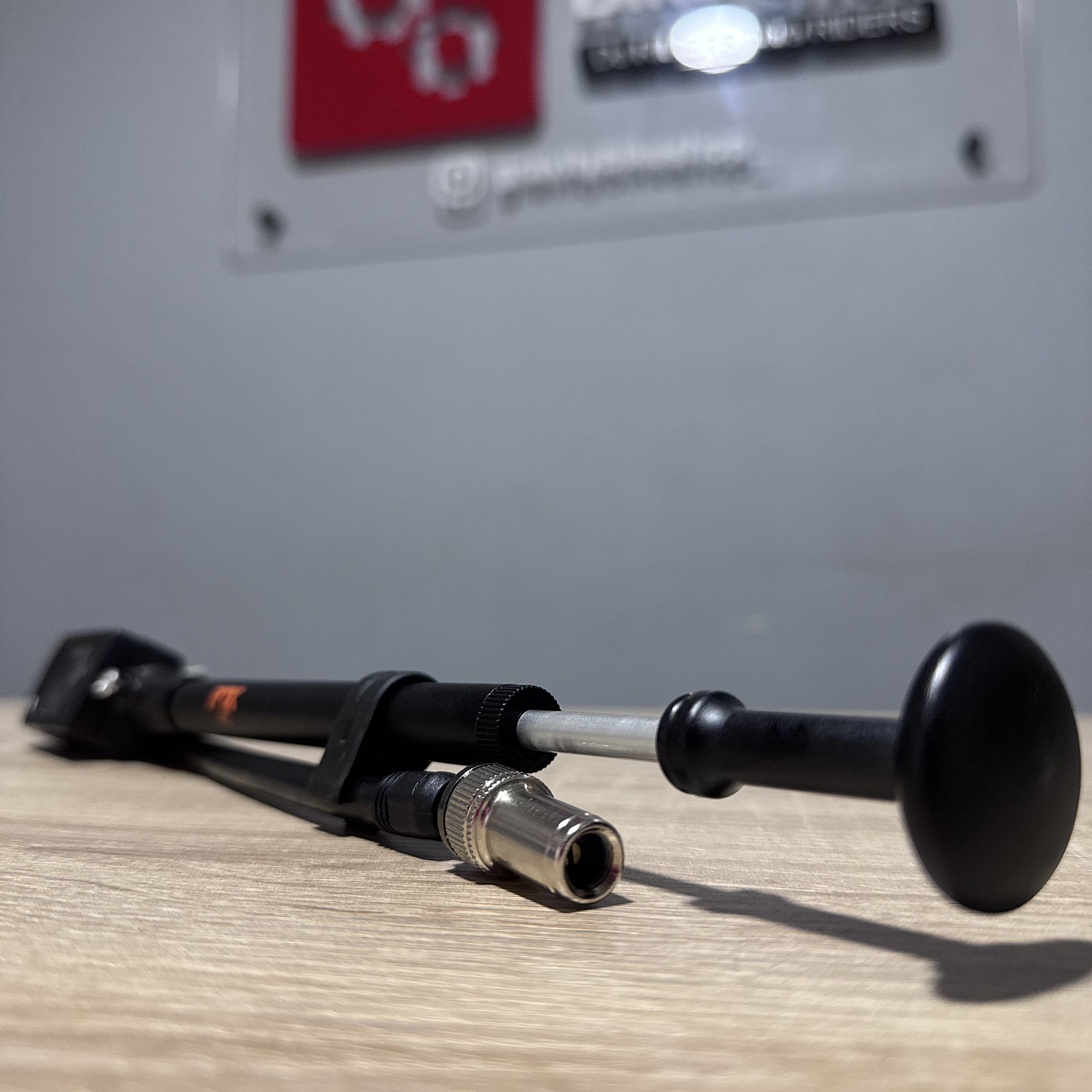 BOMBÍN FOX DE SUSPENSIÓN - 350 psi digital 3