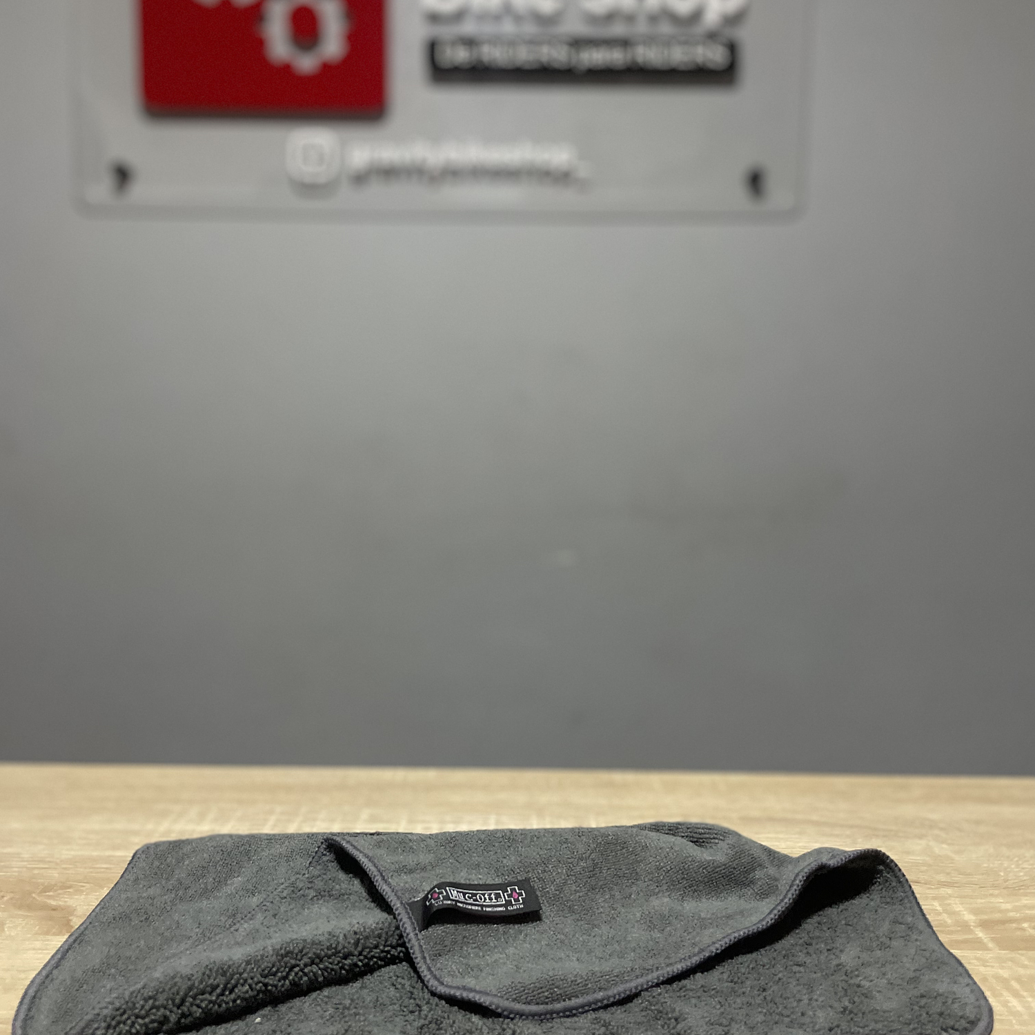 TOALLA MUC-OFF DE MICROFIBRA - Polishing Cloth 1