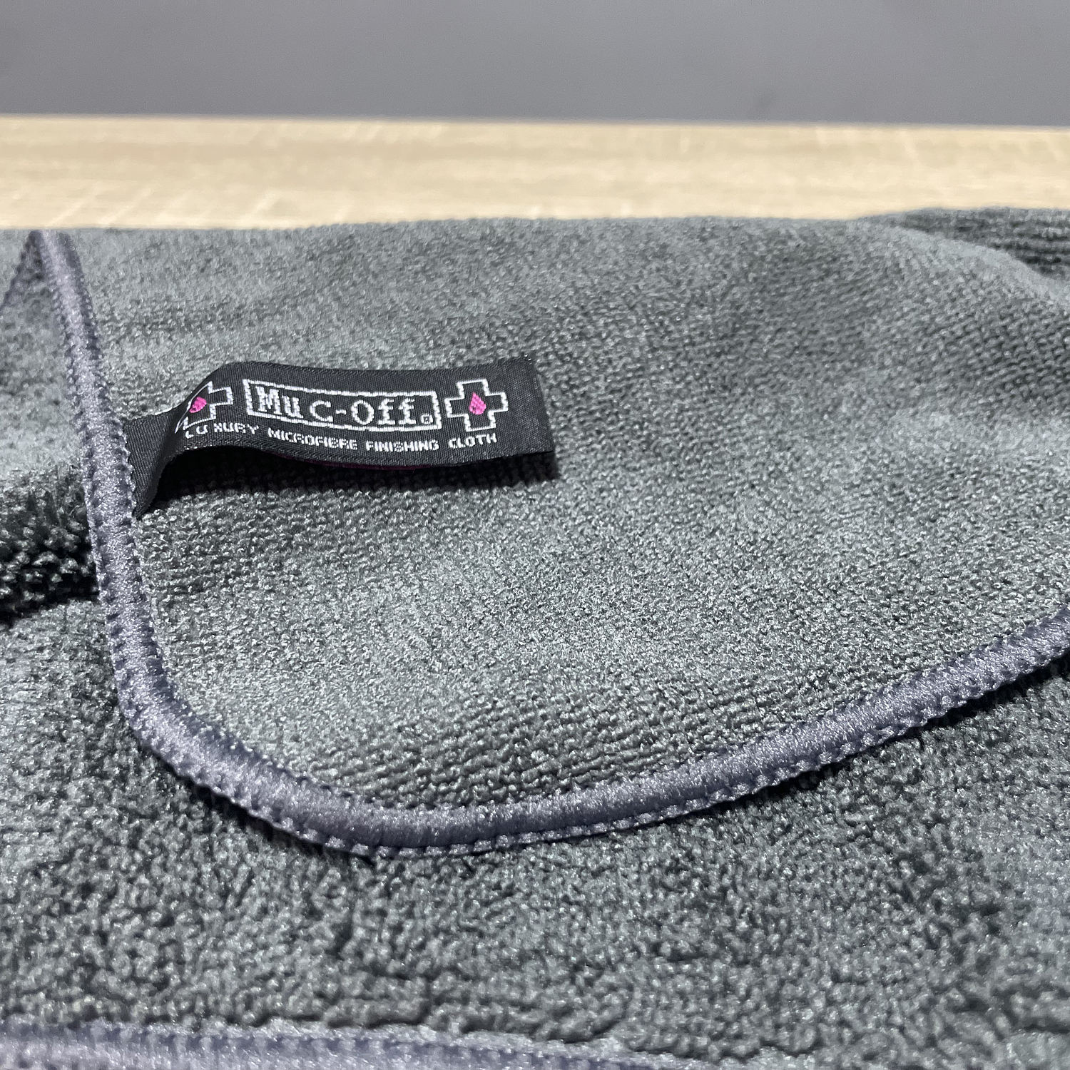 TOALLA MUC-OFF DE MICROFIBRA - Polishing Cloth 4