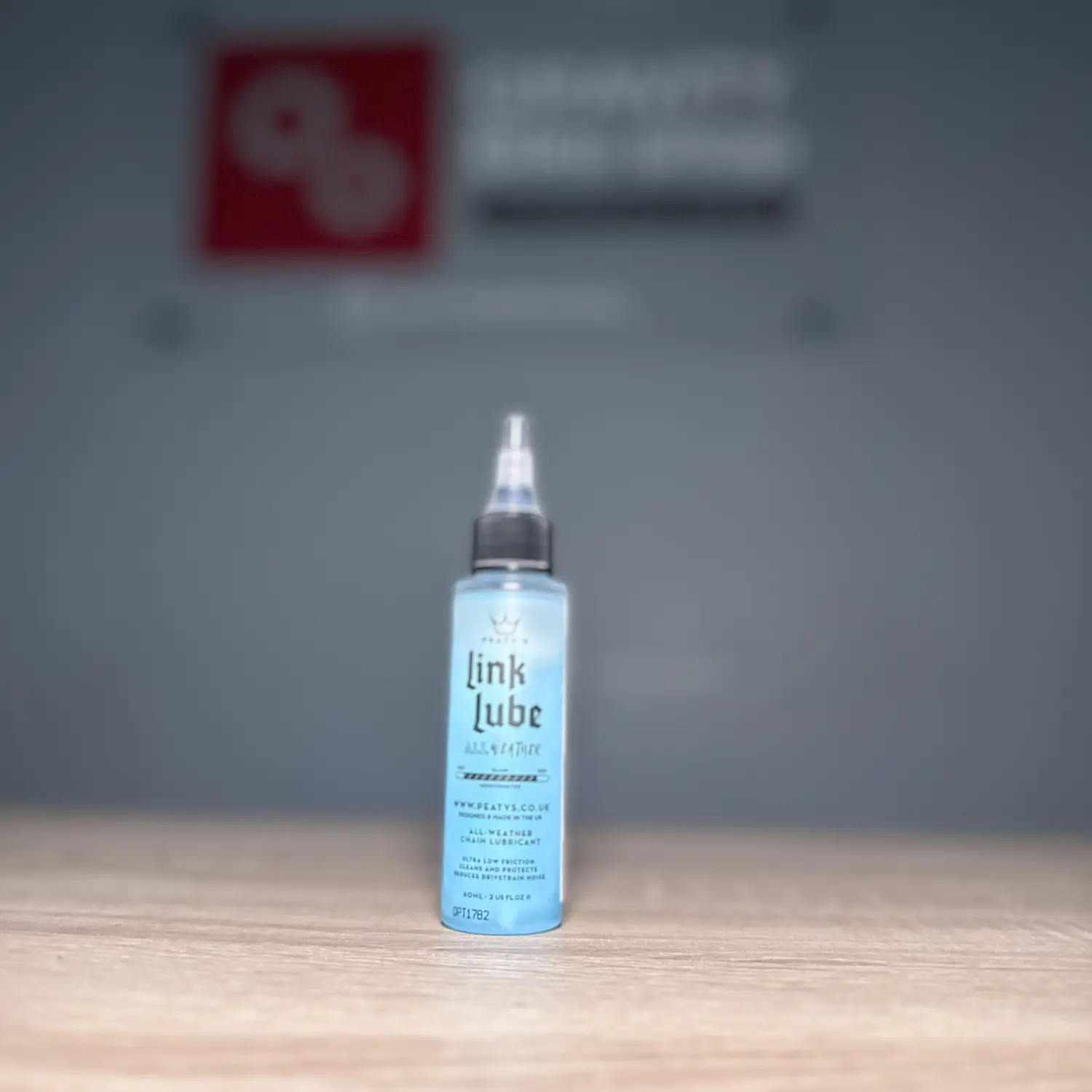 KIT DE LIMPIEZA PEATYS - Espuma, Desengrasante, Lubricante, Cepillos y Toalla 6