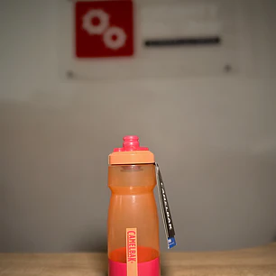 BOTELLA CAMELBAK PODIUM - 710 ml Rosa