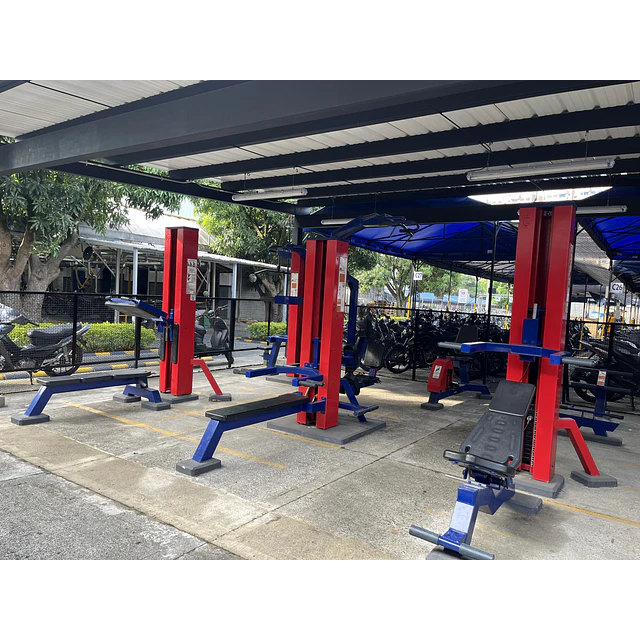 Gimnasio Ensambladora AKT Motos