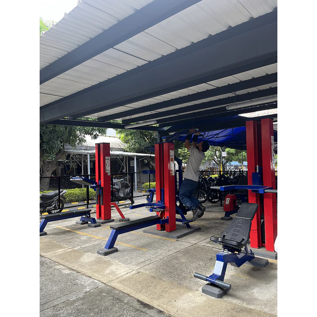 Gimnasio Ensambladora AKT Motos