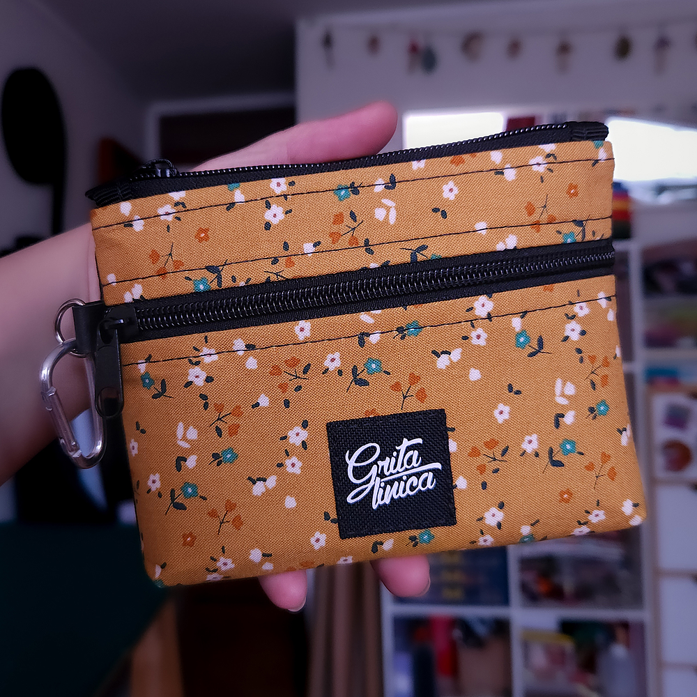 Monedero Flores amarillo 1