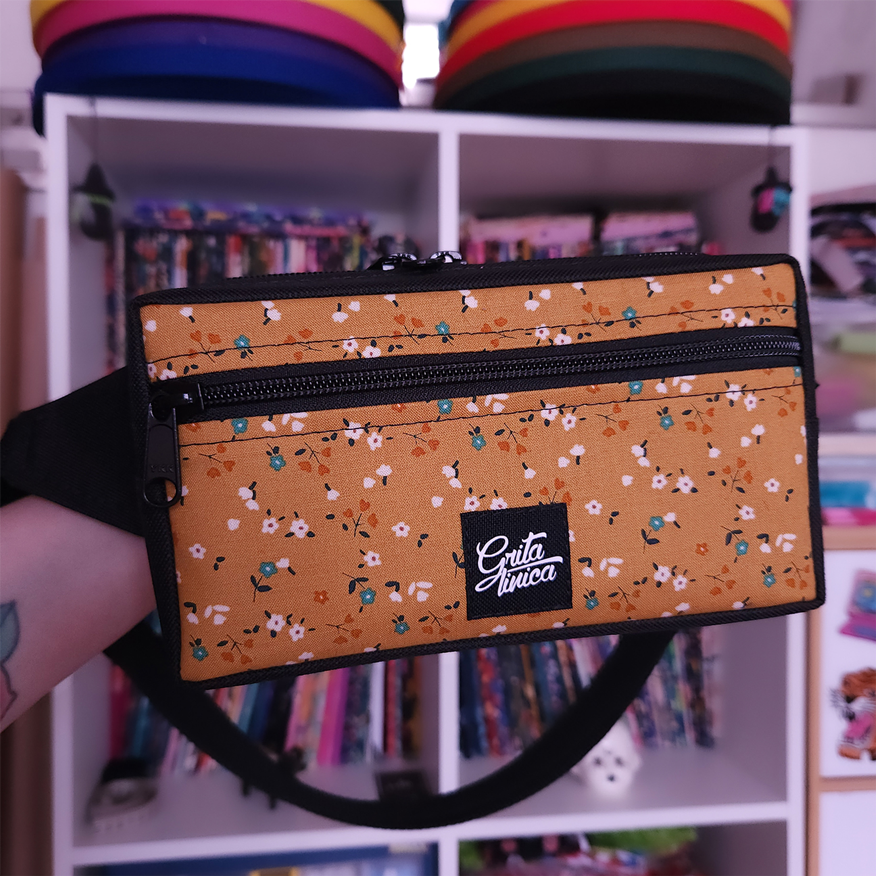 Banano S Flores amarillas 2