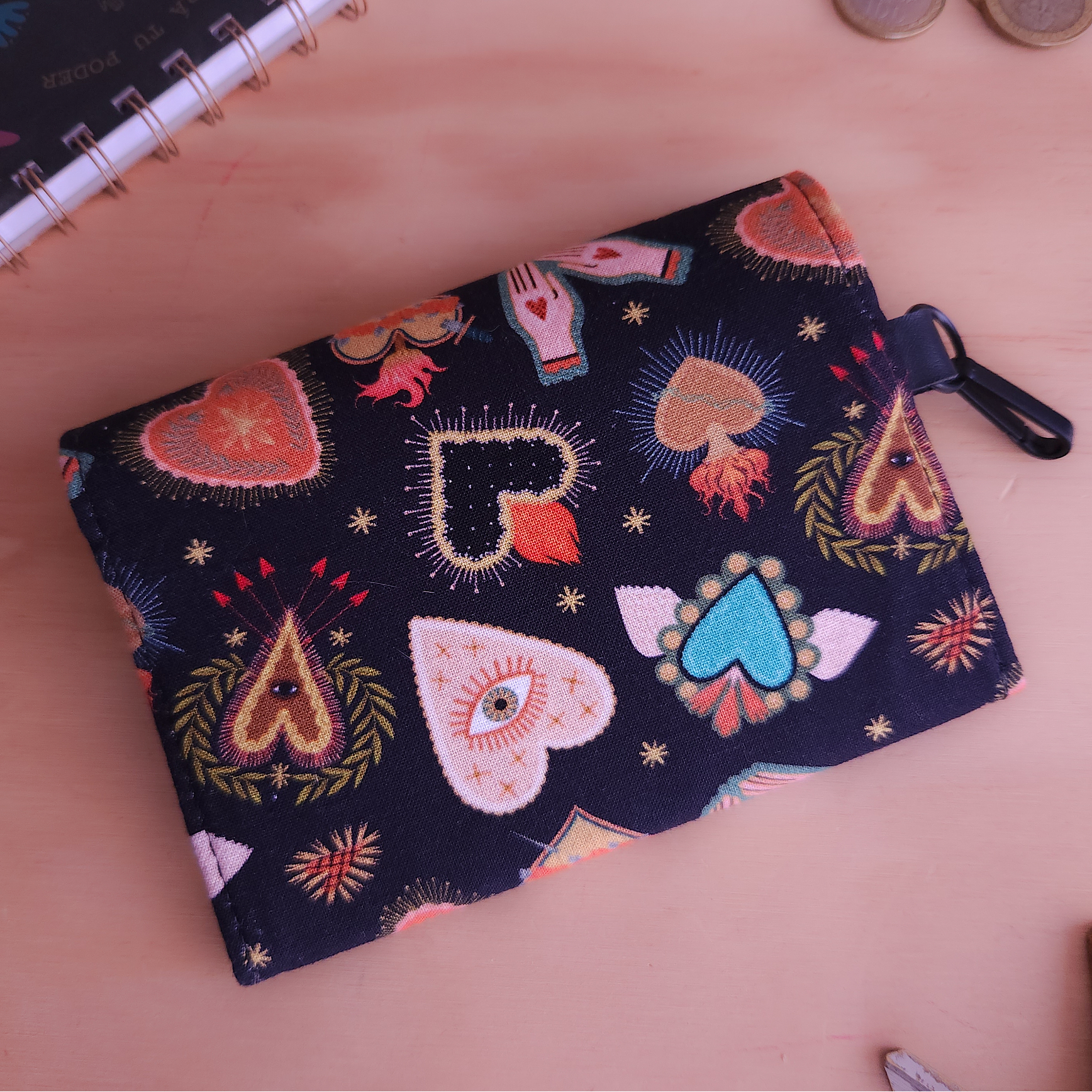 Mini Billetera Corazones Frida 3