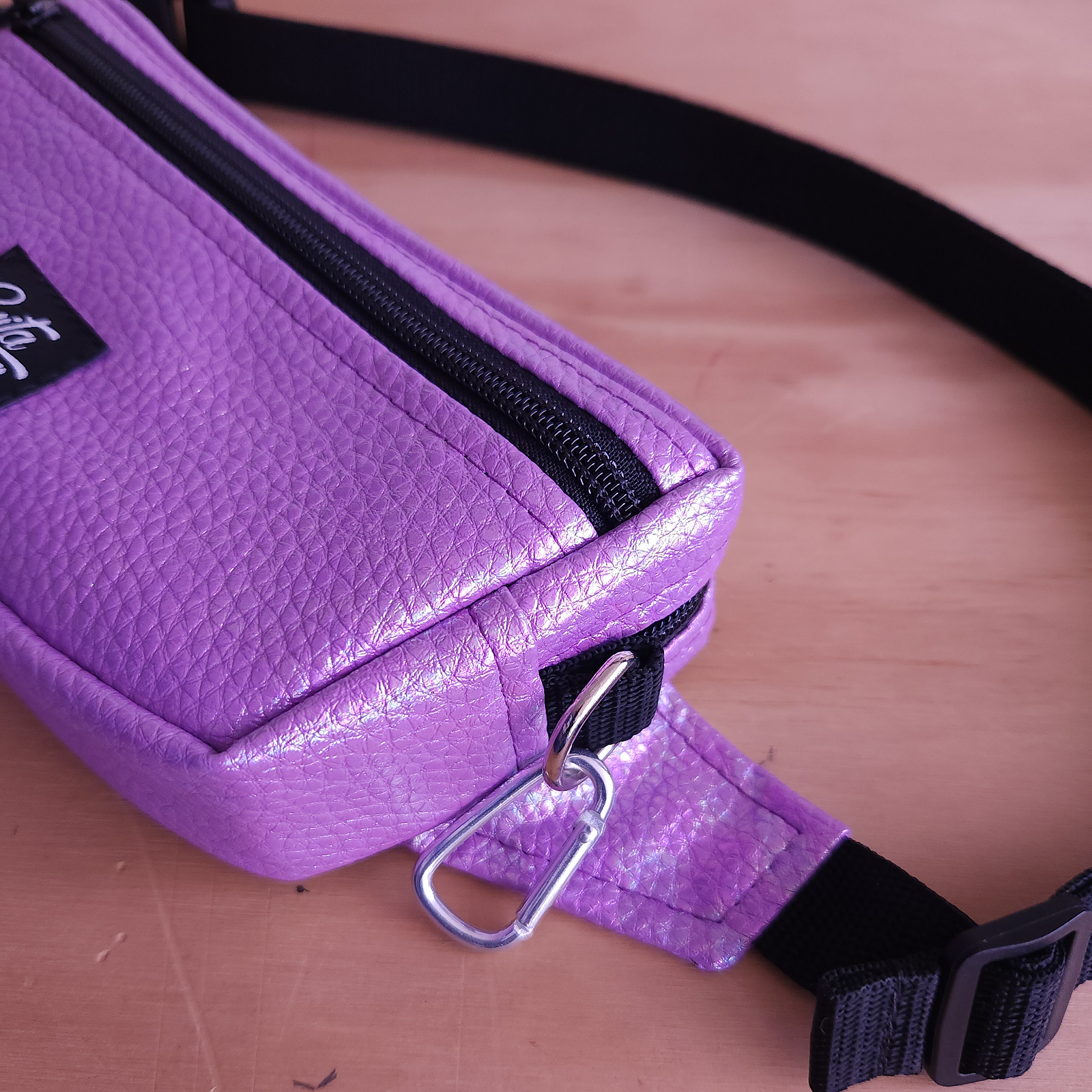 Banano Luna Lila cuerina